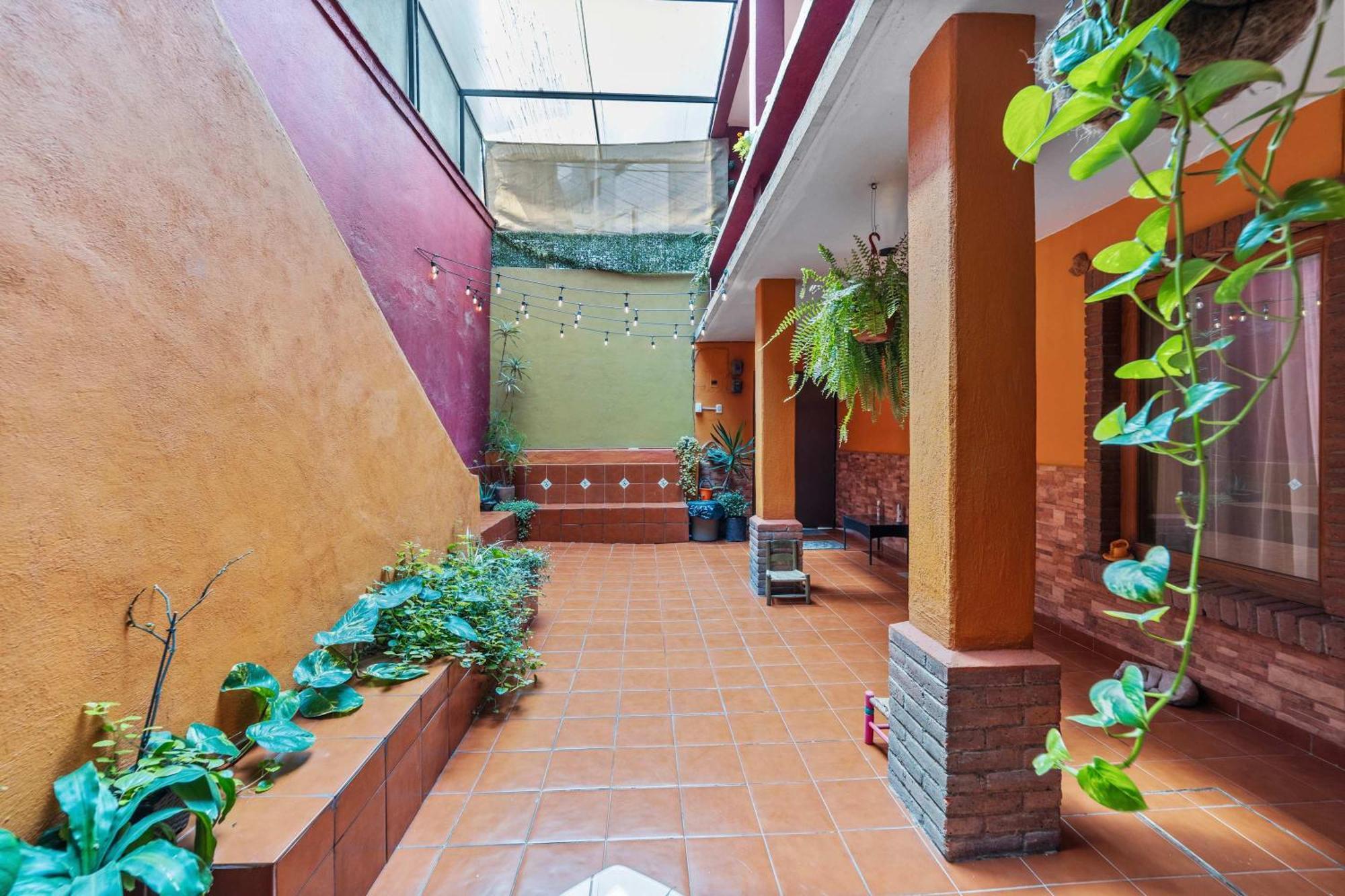 Charming 2-Bedroom Retreat In Lomas De Bezares メキシコシティ エクステリア 写真