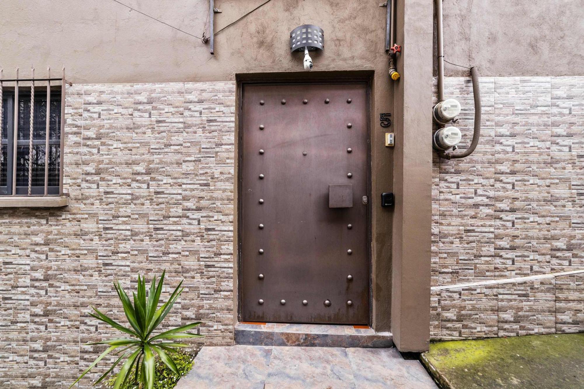 Charming 2-Bedroom Retreat In Lomas De Bezares メキシコシティ エクステリア 写真