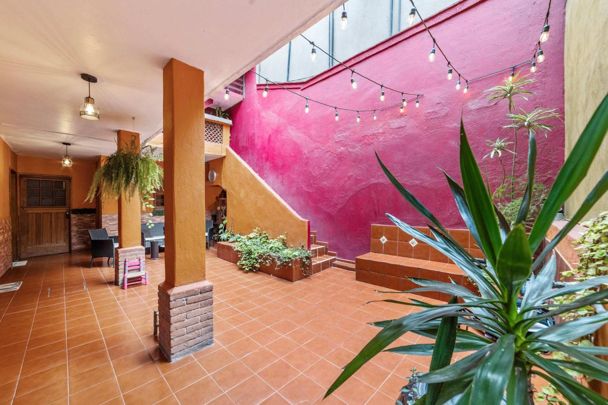Charming 2-Bedroom Retreat In Lomas De Bezares メキシコシティ エクステリア 写真