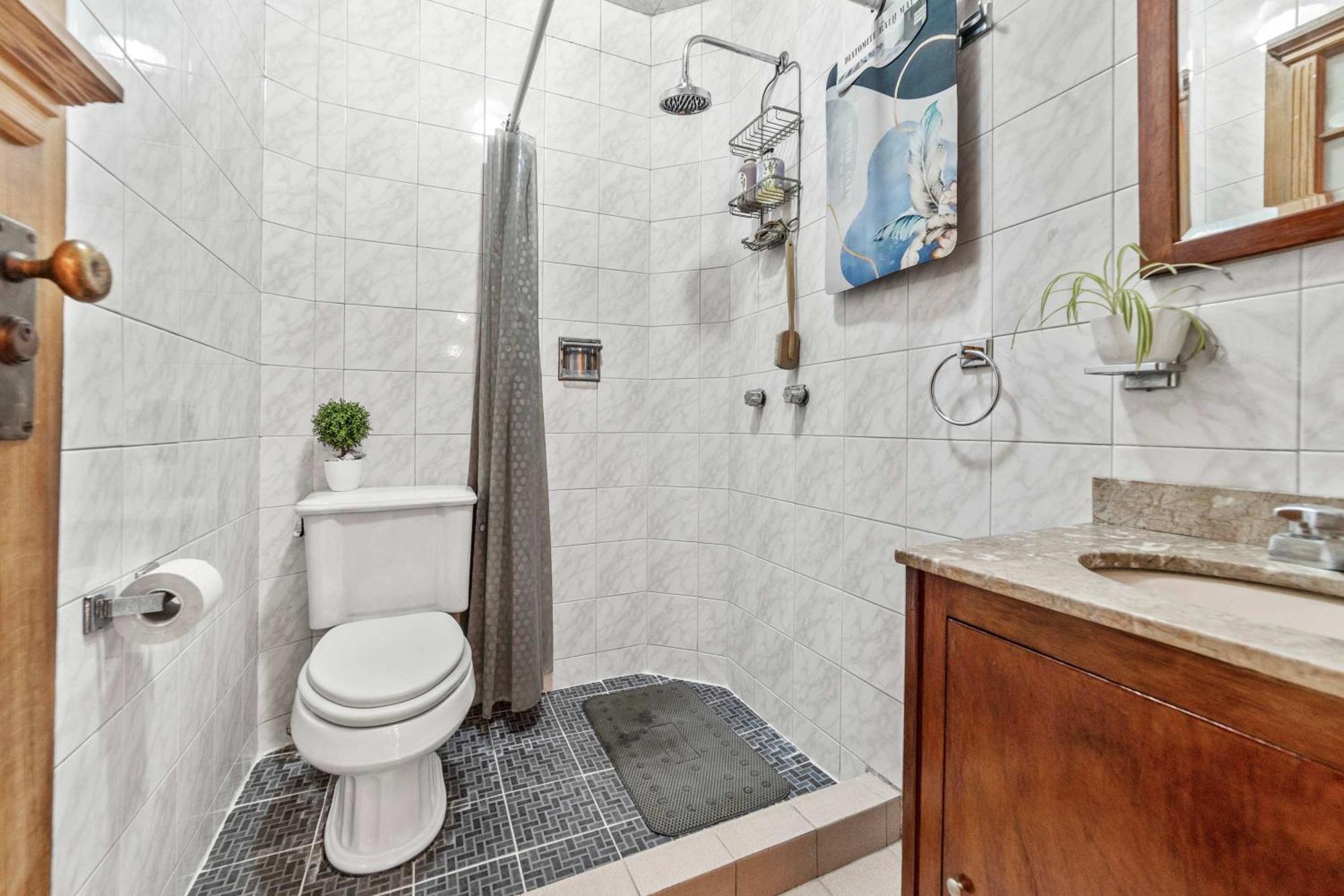 Charming 2-Bedroom Retreat In Lomas De Bezares メキシコシティ エクステリア 写真